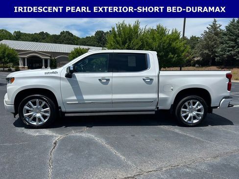Used 2024 Chevrolet Silverado 1500 High Country AWD/4WD image 11