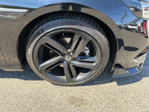 Used 2022 Honda Accord Sport image 13