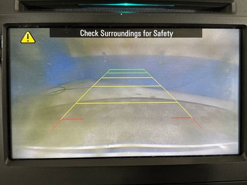 Used 2014 Chevrolet Traverse LT w/ All-Star Edition FWD image 26