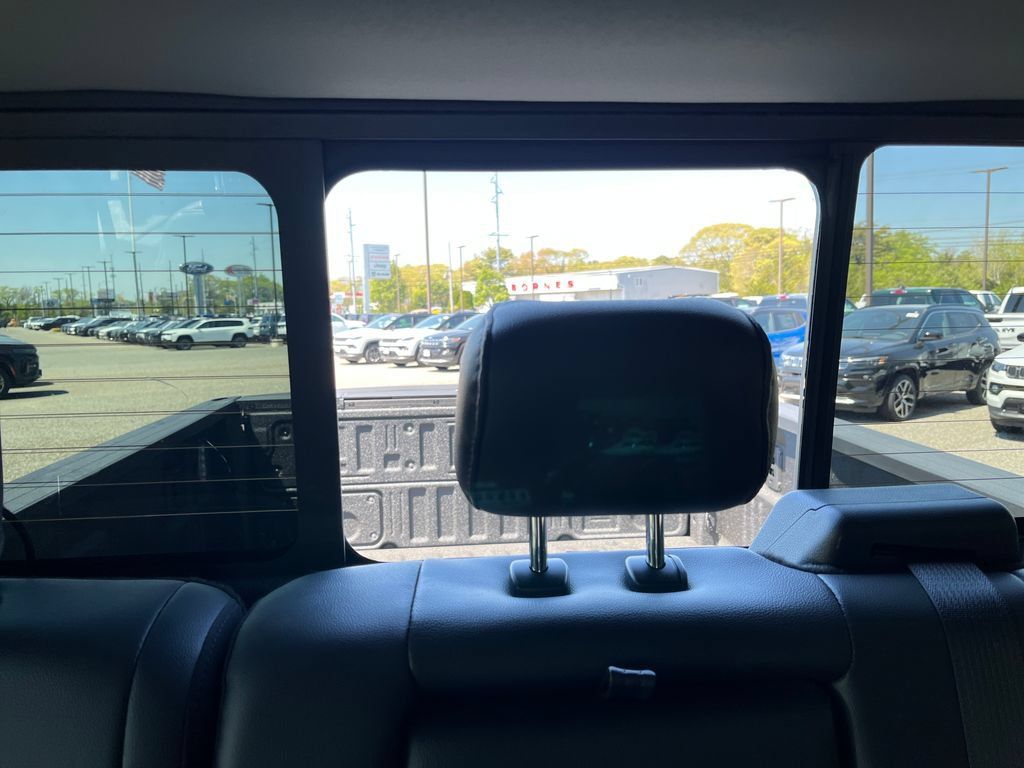 New 2026 Ford F250 Lariat w/ Black Appearance Package AWD/4WD image 45