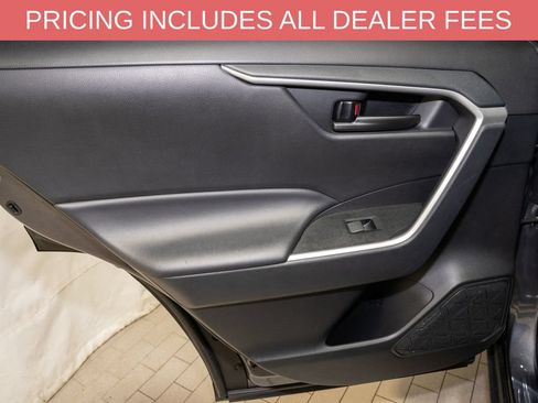 Used 2024 Toyota RAV4 LE AWD/4WD image 8