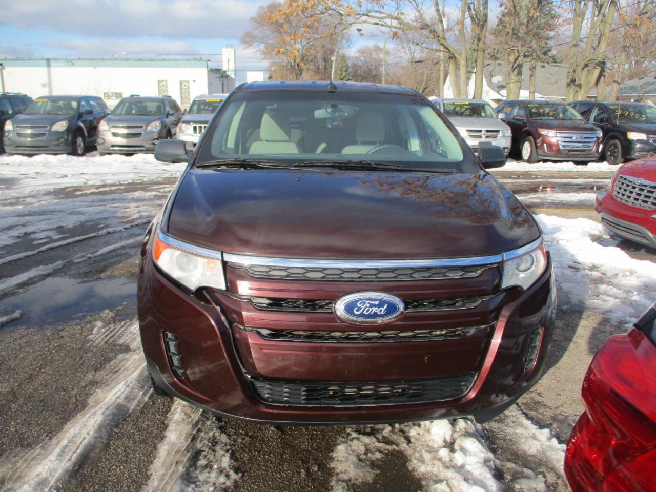 Used 2012 Ford Edge SE FWD image 2