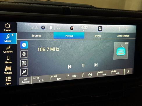 Used 2024 Jeep Wrangler Unlimited Rubicon w/ Convenience Group image 17