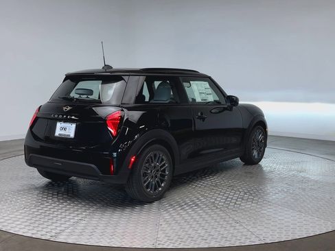 New 2026 MINI Cooper 2-Door Hardtop FWD image 8