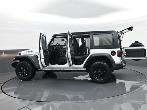 Used 2022 Jeep Wrangler Unlimited Sport AWD/4WD image 28