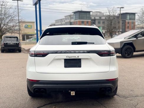 Used 2023 Porsche Cayenne S Platinum image 5