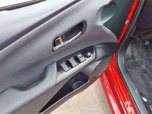 Used 2022 Toyota Prius Prime XLE image 12