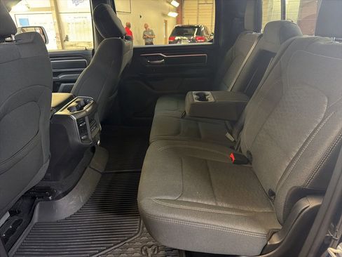 New 2026 RAM 1500 Big Horn AWD/4WD image 10