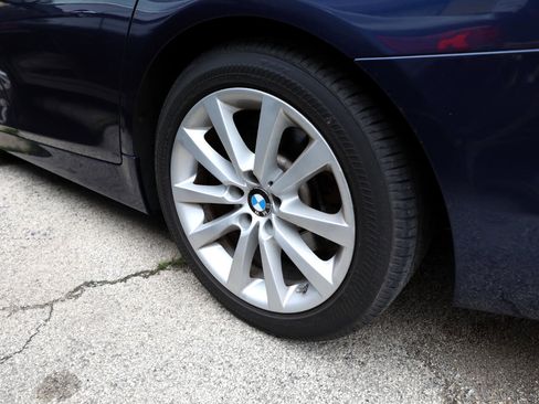 Used 2013 BMW 528i xDrive Sedan image 7