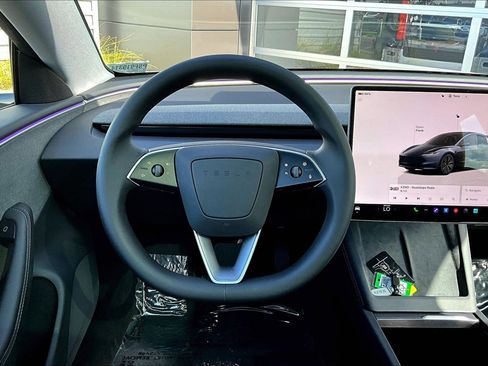 Used 2025 Tesla Model 3 Long Range image 5
