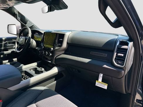 New 2026 RAM 1500 Big Horn AWD/4WD image 28