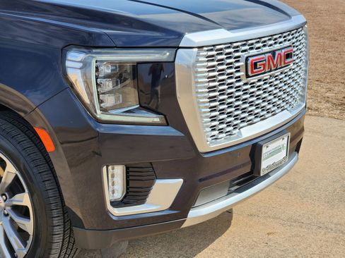 Used 2022 GMC Yukon Denali image 12