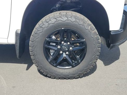 Used 2020 Chevrolet Silverado 1500 LT Trail Boss image 5