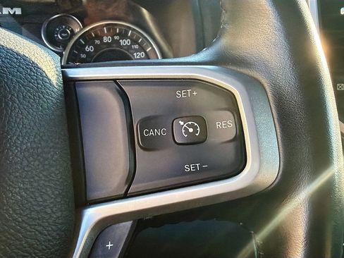 Used 2023 RAM 1500 Big Horn AWD/4WD image 34