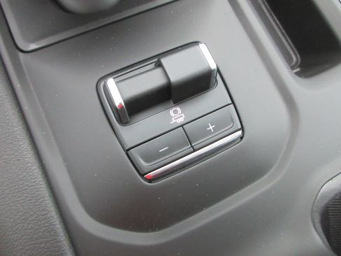 New 2026 GMC Sierra 1500 AT4 w/ AT4 Premium Package AWD/4WD image 23