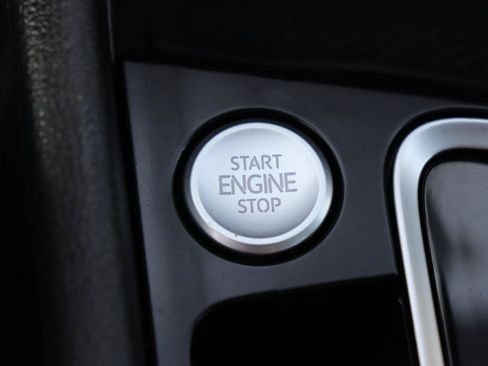 Used 2020 Volkswagen Jetta SE FWD image 40