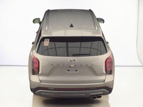 Used 2025 Hyundai Palisade SEL FWD image 6
