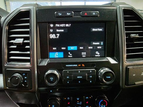 Used 2017 Ford F150 XLT w/ Equipment Group 302A Luxury AWD/4WD image 31