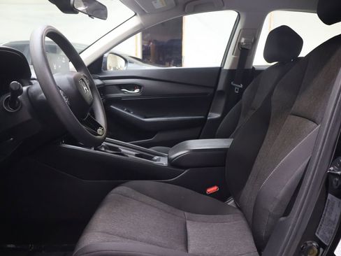 Used 2025 Honda Accord LX image 17