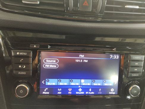 Used 2022 Nissan Rogue Sport SV FWD image 25