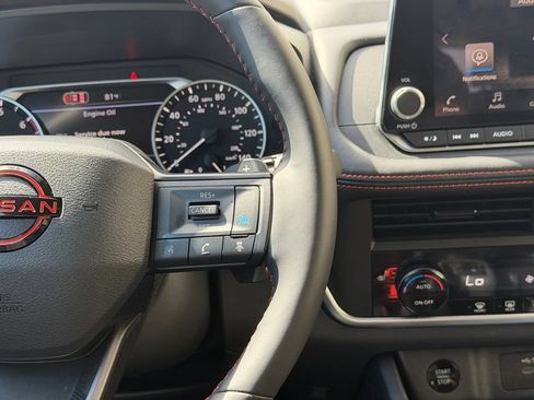 Used 2026 Nissan Rogue SV AWD/4WD image 12