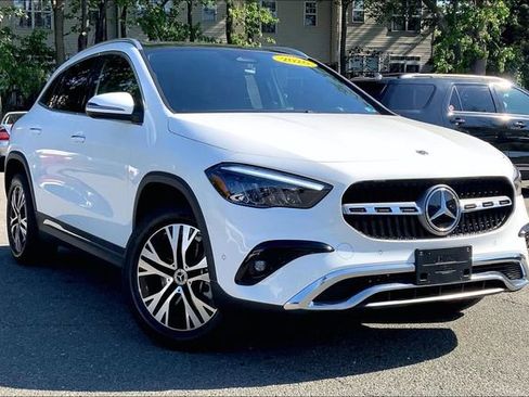 Used 2026 Mercedes-Benz GLA 250 4MATIC image 1