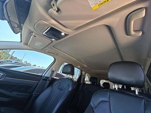 Used 2022 Kia Sorento SX image 11