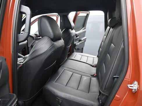 Used 2025 Toyota Tacoma TRD Off-Road AWD/4WD image 16