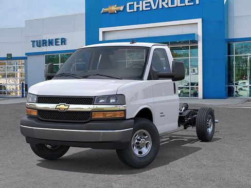 New 2025 Chevrolet Express 3500 w/ Power Convenience Package RWD image 6