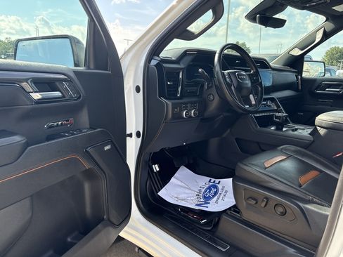 Used 2023 GMC Sierra 1500 AT4 w/ Technology Package image 14