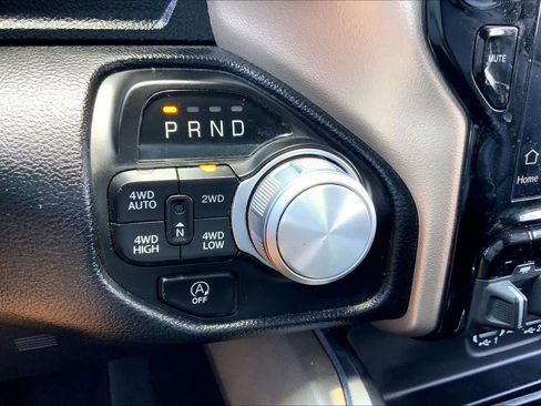 Used 2022 RAM 1500 Laramie AWD/4WD image 32