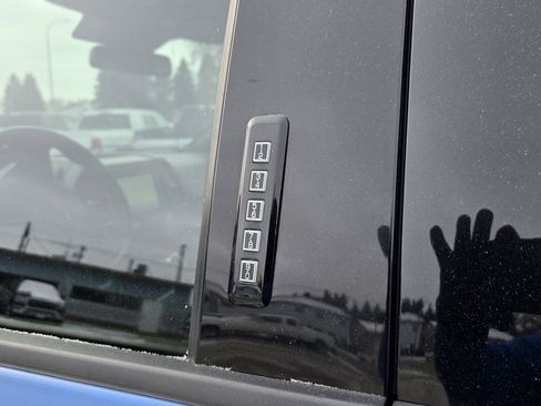 Used 2020 Ford F150 Raptor w/ Equipment Group 802A Luxury image 18