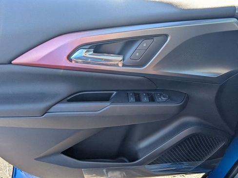 New 2026 Chevrolet Equinox EV RS FWD image 11