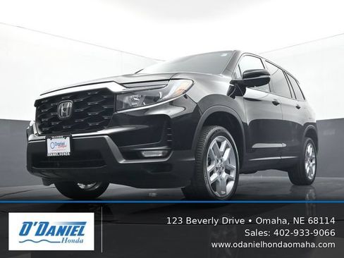 Used 2024 Honda Passport EX-L image 9