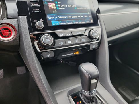 Certified 2020 Honda Civic EX image 29