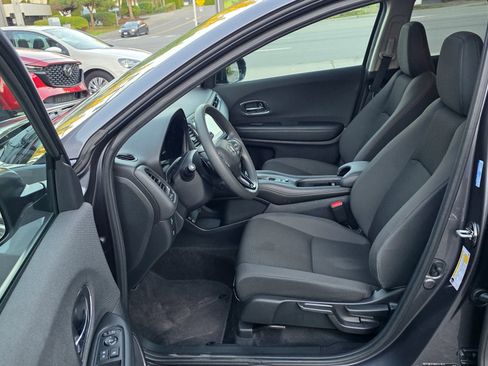 Used 2022 Honda HR-V EX image 10
