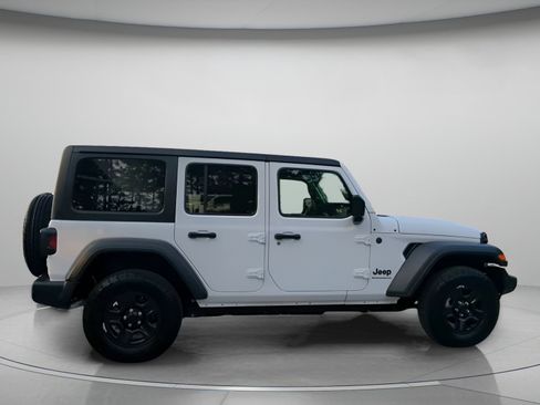 Used 2026 Jeep Wrangler Unlimited Sport AWD/4WD image 31