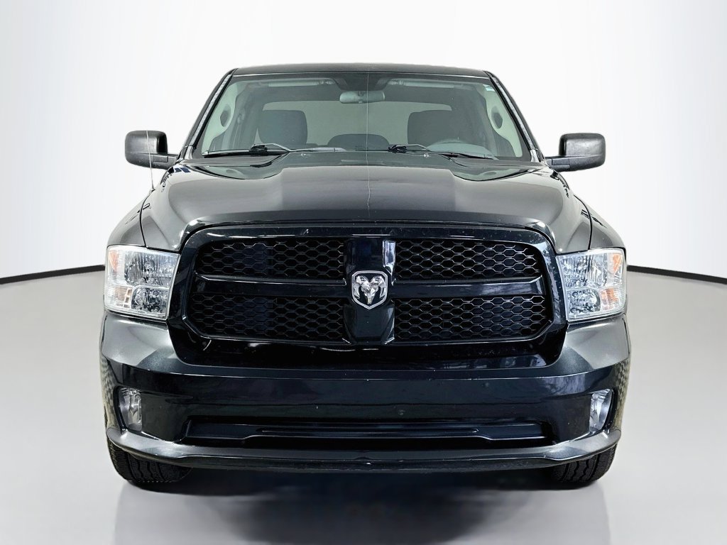 Used 2016 RAM 1500 Express RWD image 2