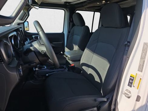 Used 2023 Jeep Wrangler Unlimited Sport AWD/4WD image 14