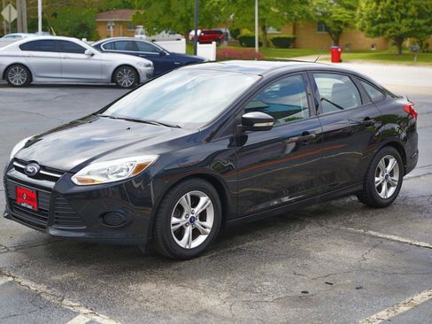 Used 2014 Ford Focus SE FWD image 3