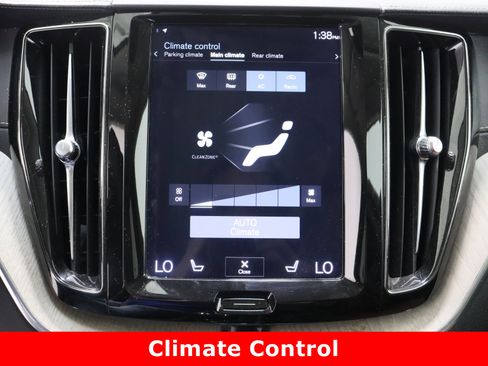 Used 2018 Volvo XC60 T6 Inscription w/ Convenience Package image 20