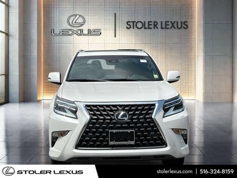 Used 2023 Lexus GX 460 Premium w/ Premium Package AWD/4WD image 2