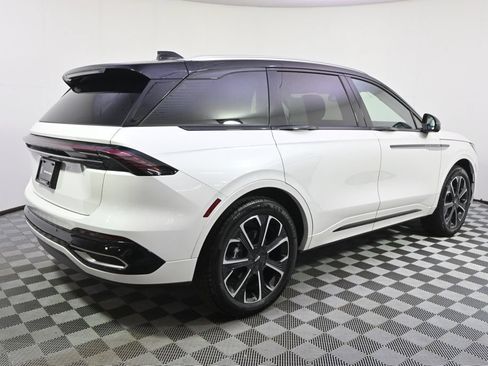 New 2026 Lincoln Nautilus Reserve AWD/4WD image 7