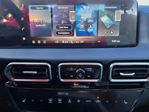 New 2026 Nissan Sentra SL w/ Floor Mat Package FWD image 17