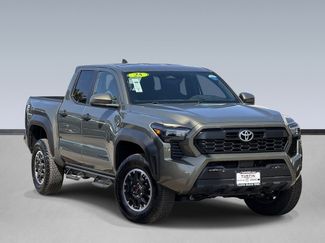 Used 2025 Toyota Tacoma TRD Off-Road AWD/4WD video 1