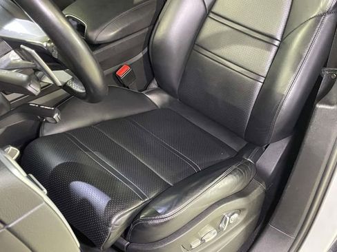 Used 2019 Porsche Cayenne AWD/4WD image 5