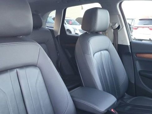 Used 2023 Audi Q5 2.0T Premium AWD/4WD image 21