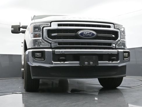 Used 2020 Ford F250 Lariat w/ Lariat Value Package image 22