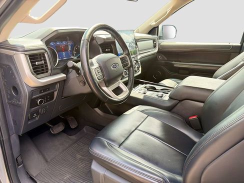 Used 2024 Ford Expedition Max XLT AWD/4WD image 28