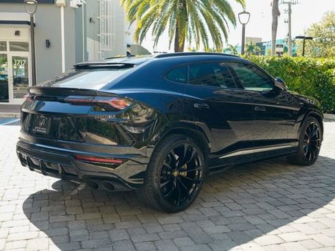 Used 2022 Lamborghini Urus image 27